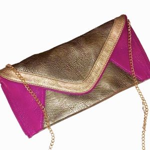 STEVE MADDEN- ENVELOPE CLUTCH